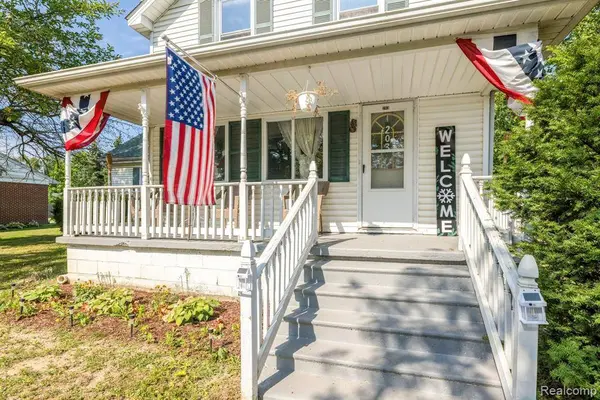 203 S Main Street, Capac Vlg, MI 48014