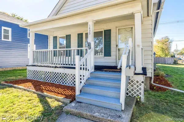 1433 Poplar Street, Port Huron, MI 48060