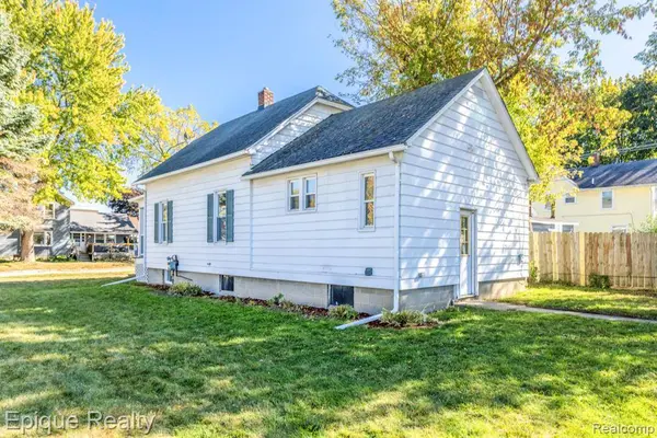 1433 Poplar Street, Port Huron, MI 48060