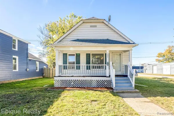 1433 Poplar Street, Port Huron, MI 48060