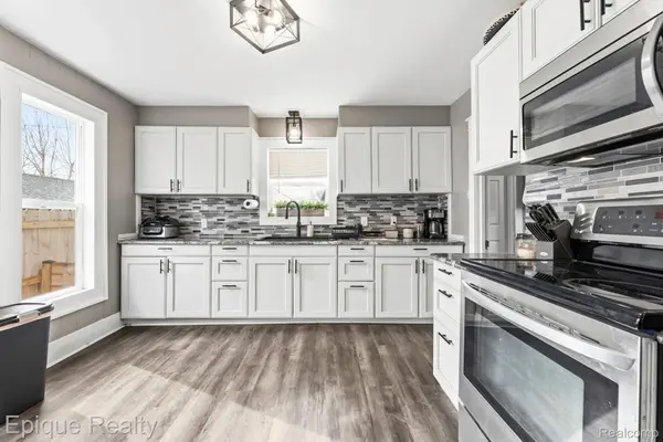 749 16th ST, Port Huron, MI 48060
