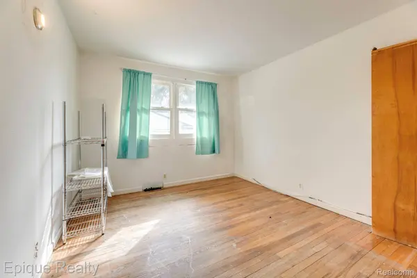 4404 N River RD, Fort Gratiot Charter Township, MI 48059