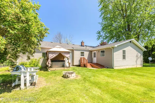 11110 Davison RD, Davison Township, MI 48423