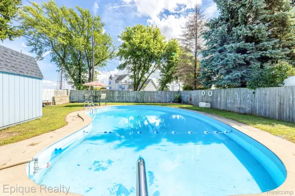 403 Gratiot BLVD, Marysville, MI 48040