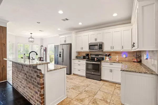 51 Higgins Rd., Sumrall, MS 39482