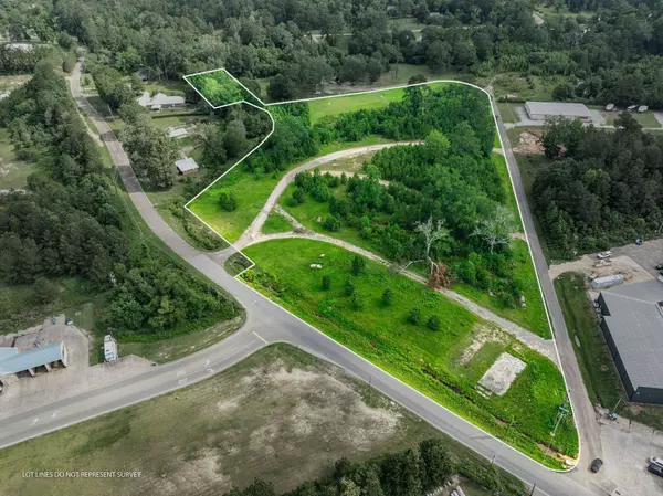 33 Columbia Purvis Rd., Columbia, MS 39429