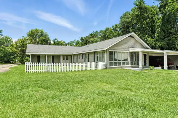 200 N 21st Ave., Hattiesburg, MS 39401