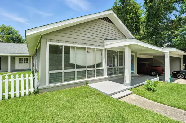 200 N 21st Ave., Hattiesburg, MS 39401