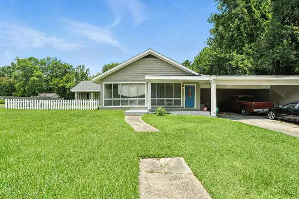 200 N 21st Ave., Hattiesburg, MS 39401