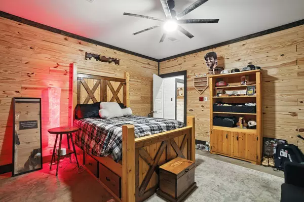 622 Sanford Rd., Moselle, MS 39459