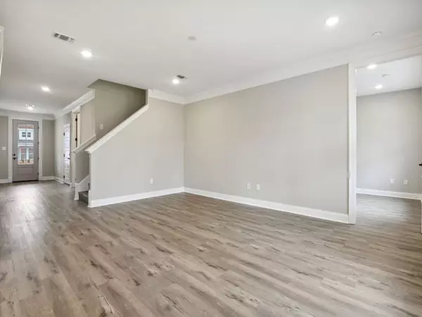 18 S Founders WAY, Hattiesburg, MS 39401