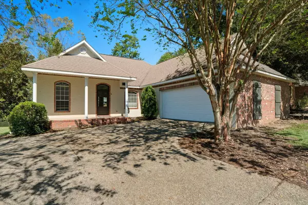 6 Shoreline Dr., Petal, MS 39465