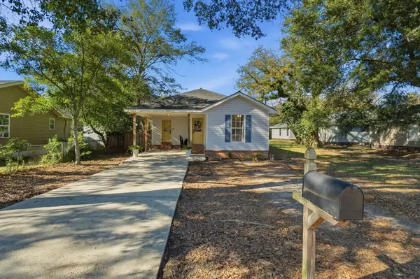 112 Mckinnon St., Petal, MS 39465