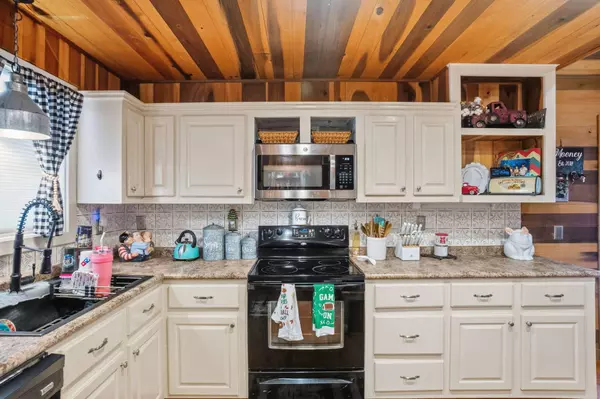 26 Bilbo Ln., Purvis, MS 39475