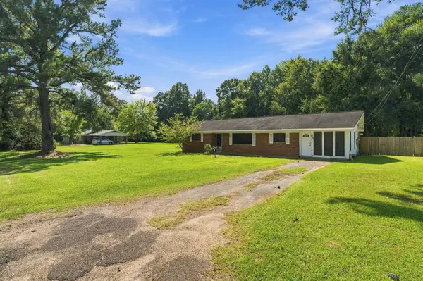 29 Beech Ln., Petal, MS 39465