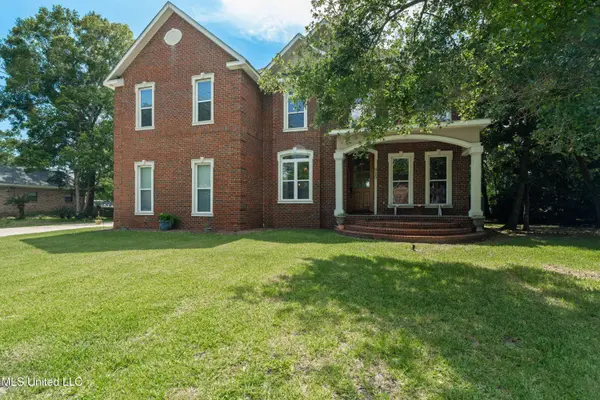 815 Warren Street, Pascagoula, MS 39567