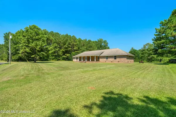 28 J D Aultman Road, Sumrall, MS 39482