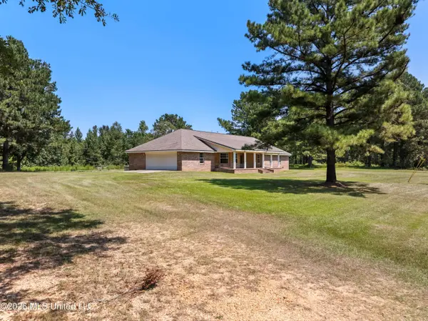 28 J D Aultman Road, Sumrall, MS 39482