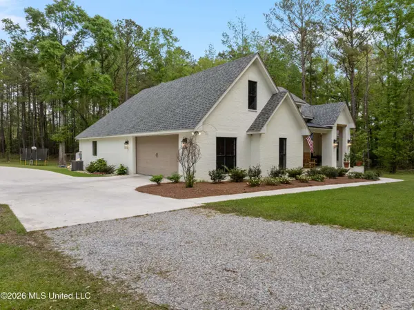 75 Otis Lee Road, Petal, MS 39465