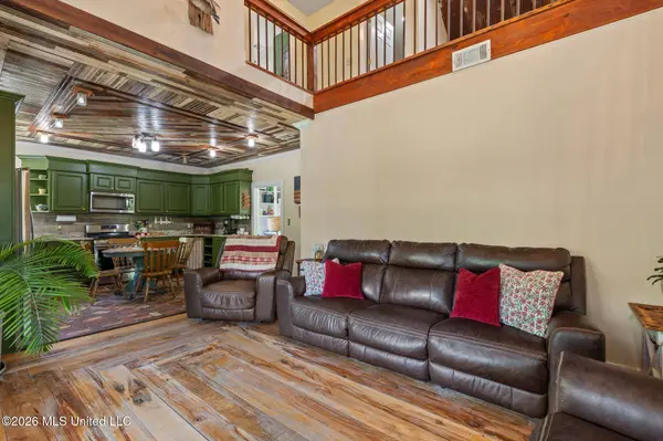 109 B Lowe Lane, Lumberton, MS 39455