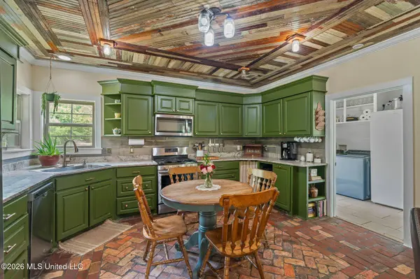 109 B Lowe Lane, Lumberton, MS 39455