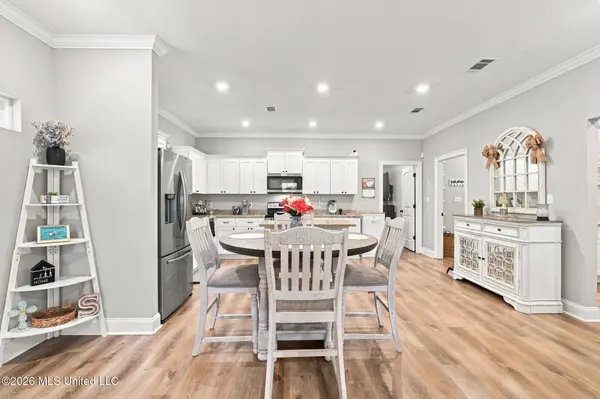 208 Legacy Boulevard, Hattiesburg, MS 39402