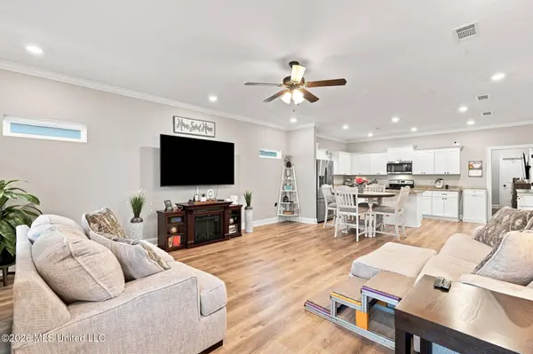 208 Legacy Boulevard, Hattiesburg, MS 39402