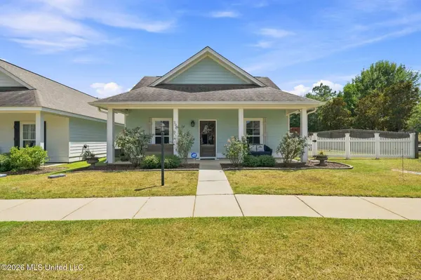 208 Legacy Boulevard, Hattiesburg, MS 39402