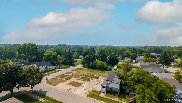 1811 25th Street, Port Huron, MI 48060