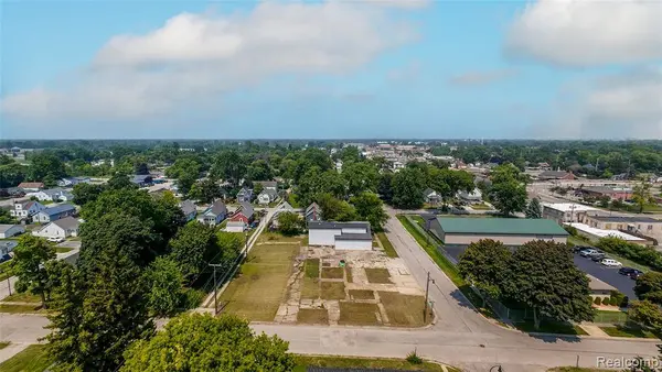 1811 25th Street, Port Huron, MI 48060