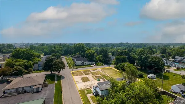 1811 25th Street, Port Huron, MI 48060