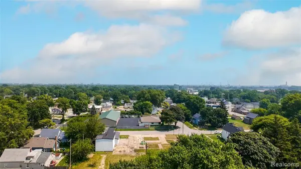 1811 25th Street, Port Huron, MI 48060