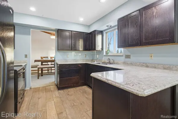 4085 Blue River DR, St. Clair, MI 48079