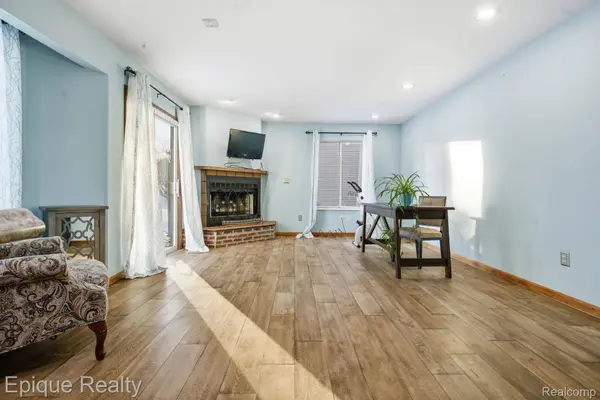 4085 Blue River DR, St. Clair, MI 48079