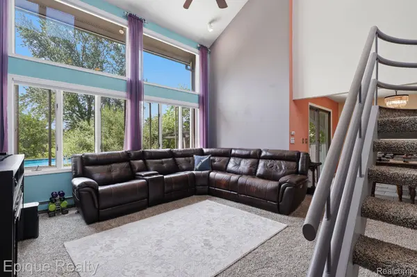 4049 Blue River DR, St. Clair Township, MI 48079