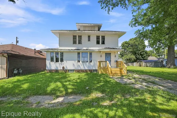 1311 Scott AVE