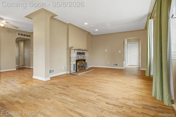 53100 Washington ST, New Baltimore, MI 48047