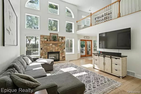 Goodrich, MI 48438-9474,9448 Fair Oaks Dr