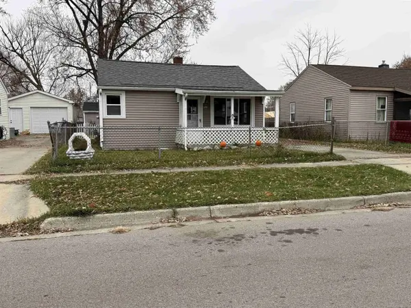 2069 E Parkwood Avenue, Burton, MI 48529