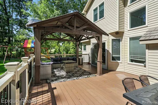 9446 Fair Oaks Drive, Goodrich, MI 48438 9474