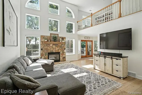 9446 Fair Oaks Drive, Goodrich, MI 48438 9474