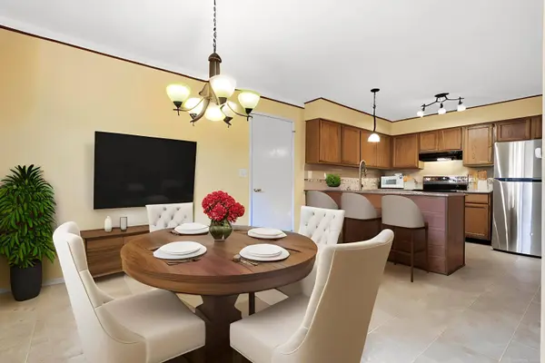 521 Tennyson Drive, Rochester Hills, MI 48307