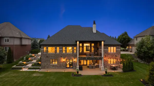 2612 Invitational Drive, Oakland, MI 48363