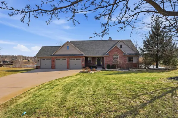5277 Coulter Lake Trail, Clarkston, MI 48348