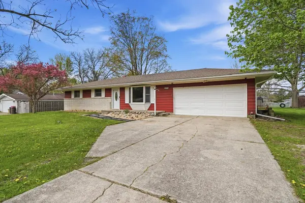 6376 Samson Drive, Grand Blanc, MI 48439