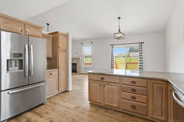 337 Courtneys Place, Lapeer, MI 48446