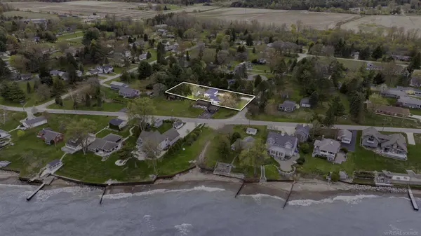 7672 Schroeder Road, Lexington, MI 48450