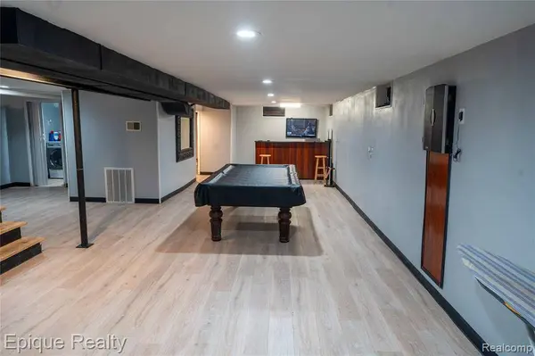 4149 Amelia Drive, Saginaw, MI 48601 5004