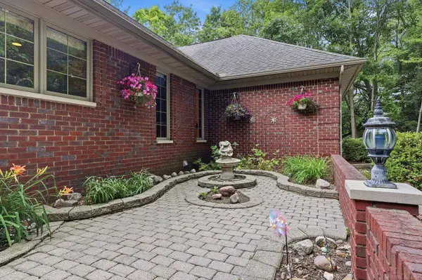 3867 Nutcracker Court, Oxford, MI 48370