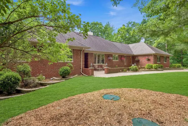 3867 Nutcracker Court, Oxford, MI 48370